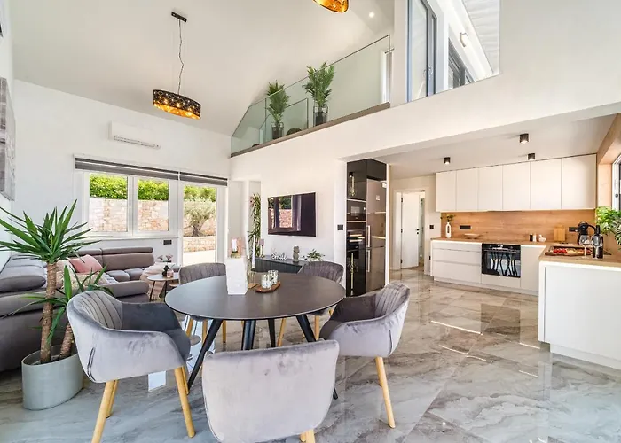 Celeste Vila Supetar